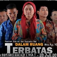 Lakon Dalam Ruang Terbatas 